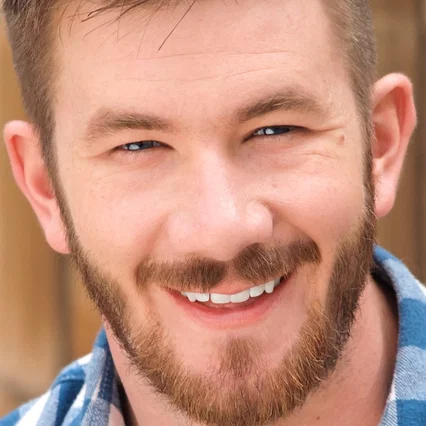  Travis Lincoln Cox