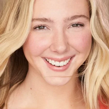  Lydia Styslinger