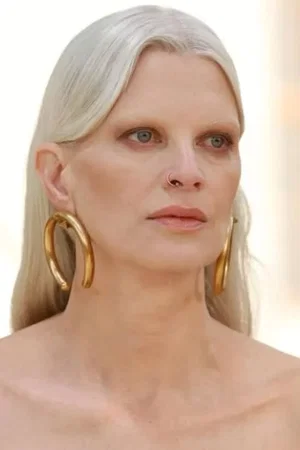  Kristen McMenamy