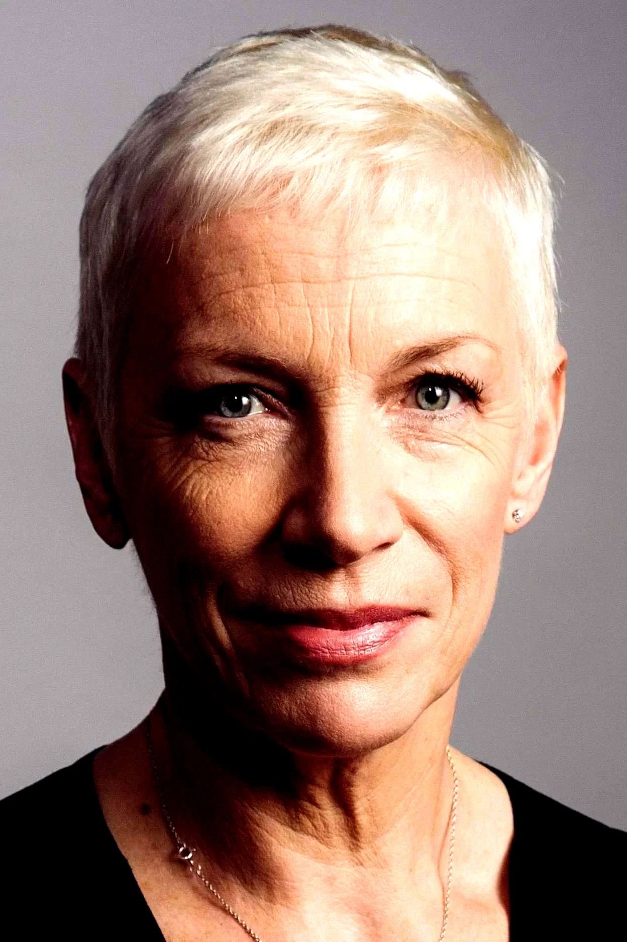  Annie Lennox