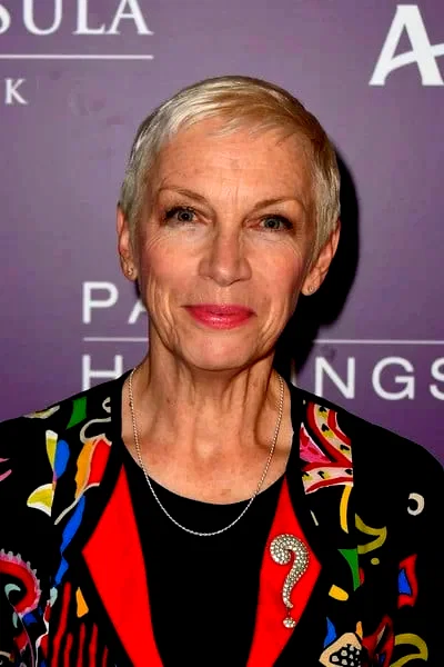  Annie Lennox