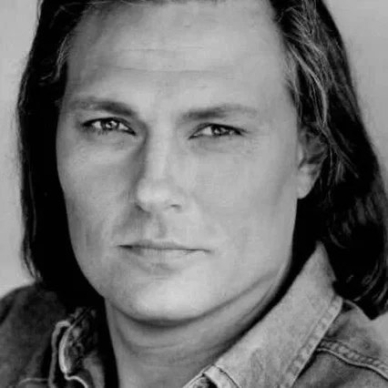  Michael Horse