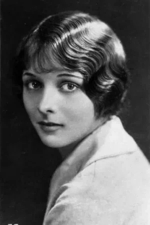  Gillian Lind