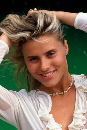  Sophie Favier