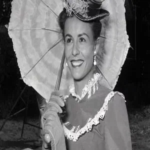  Sally Hughes