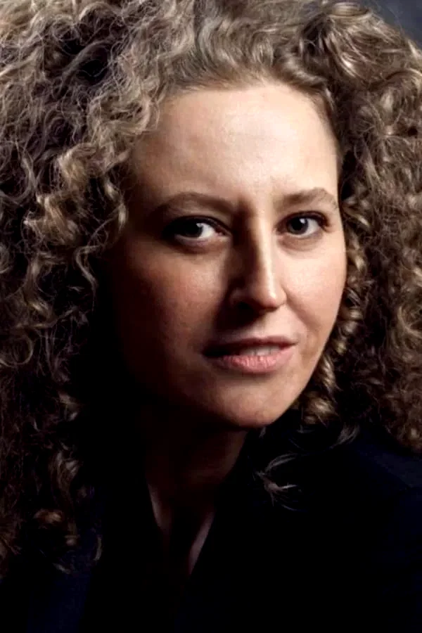  Zeynep Dinsel
