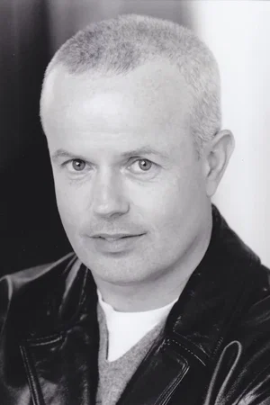 Gary  Jones 