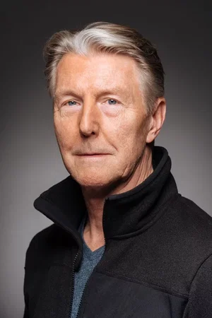  Byron Jennings photo
