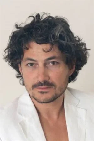  Mathias Megard