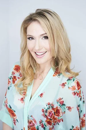  Rebecca LaMarche photo