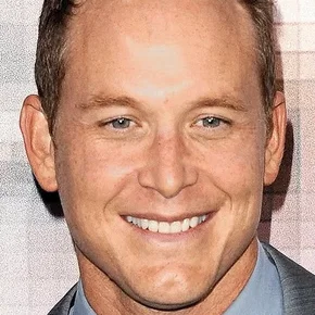 Photo star : Cole Hauser