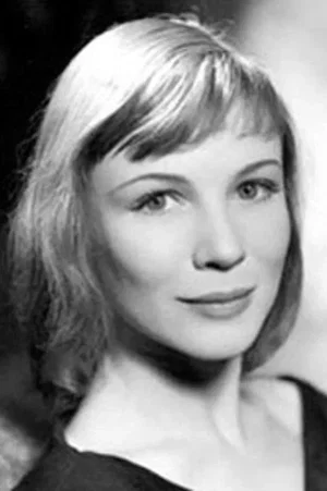  Frances Hyland