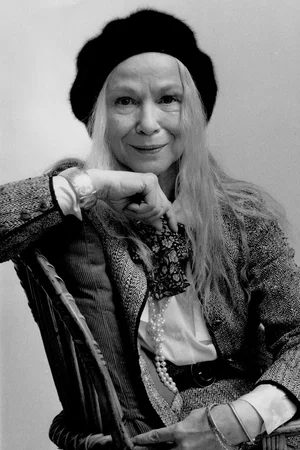  Frances Hyland