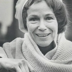Photo star :  Frances Hyland