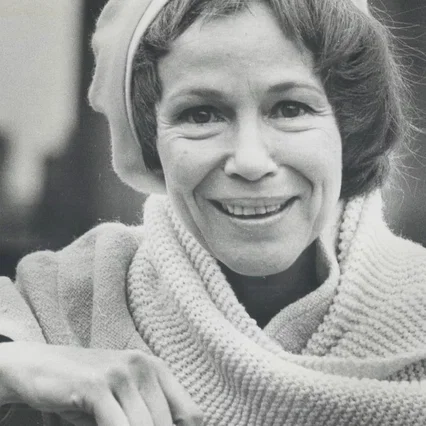  Frances Hyland