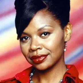 Photo star : Simbi Khali