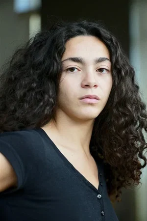  Oumnia Hanader