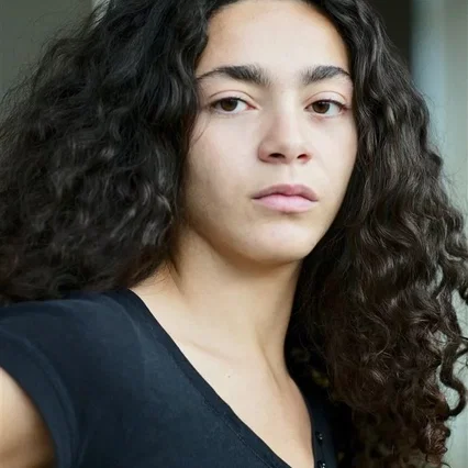  Oumnia Hanader