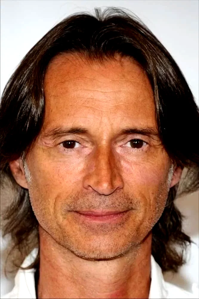 Robert Carlyle
