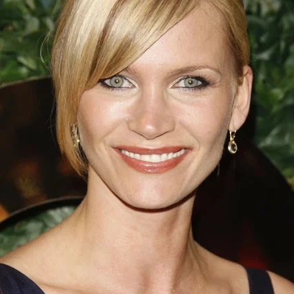 Natasha Henstridge