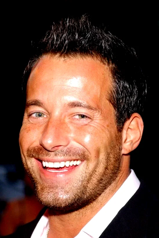 Johnny Messner