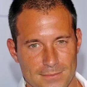 Photo star : Johnny Messner