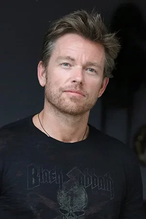 Jonathan Scarfe photo