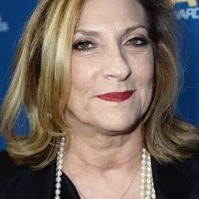 Photo star :  Lesli Linka Glatter