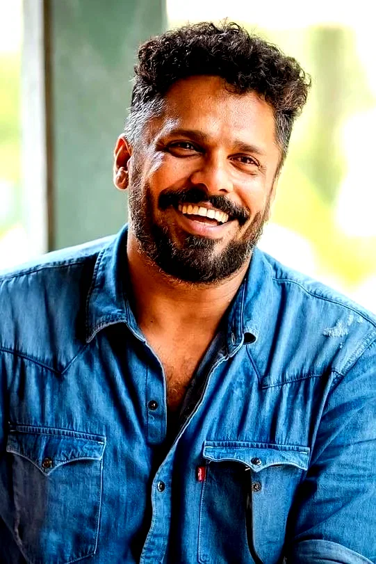  Aashiq Abu