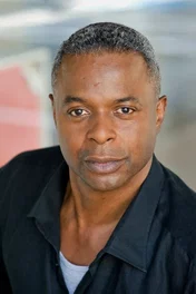  Victor Love