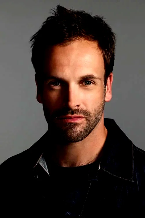 Jonny Lee Miller