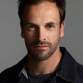 Photo star : Jonny Lee Miller