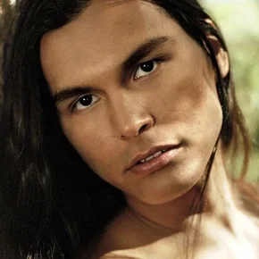 Photo star : Adam Beach