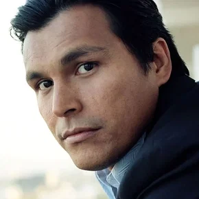 Photo star : Adam Beach