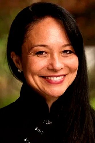 Elizabeth Lindsey