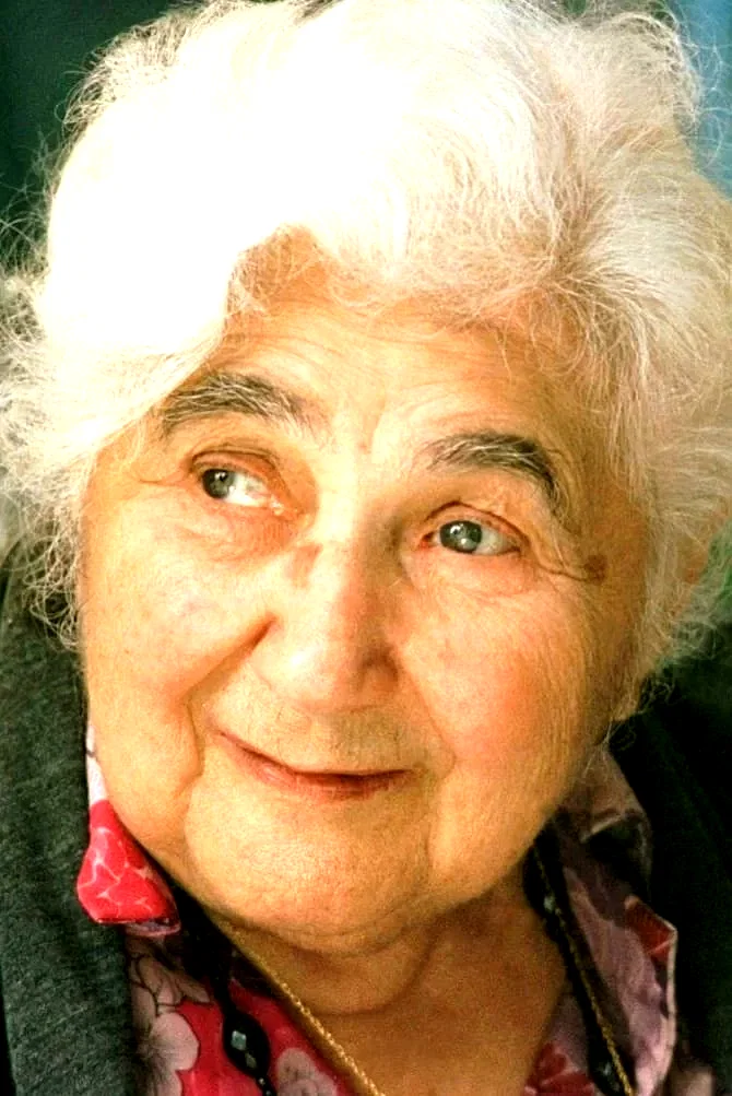 Esther Gorintin