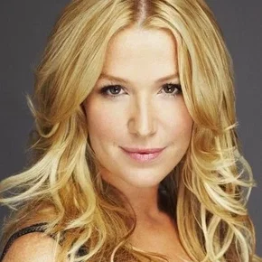 Photo star :  Poppy Montgomery