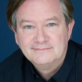 Photo star :  Mark Mckinney