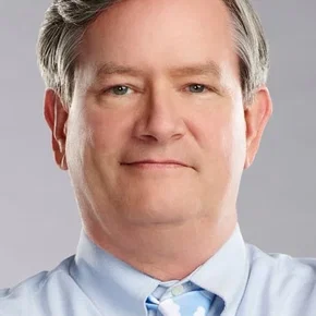 Photo star :  Mark Mckinney