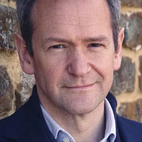 Photo star : Alexander Armstrong