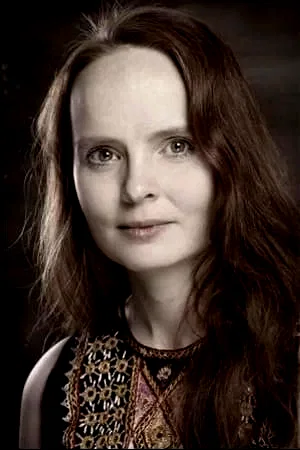  Kersti Heinloo