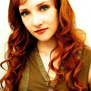 Photo star :  Scarlett Pomers
