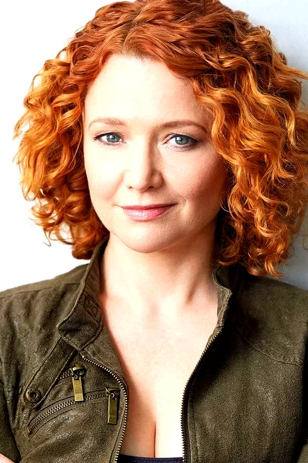  Karyn Dwyer