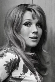  Linda Marlowe