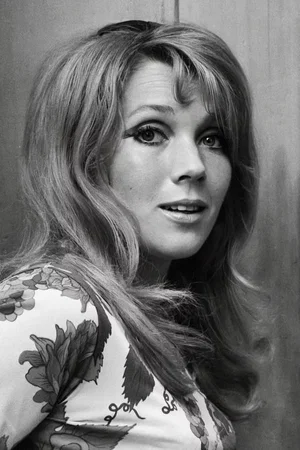  Linda Marlowe