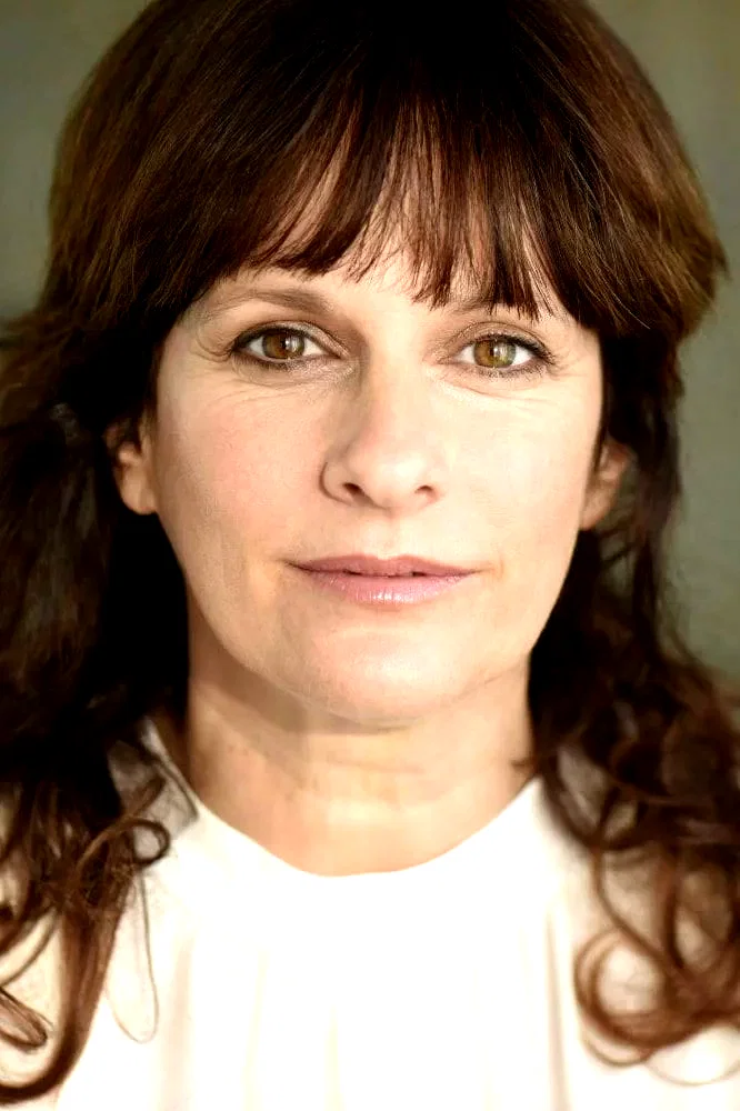  Sian Reeves