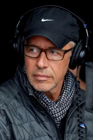 Peter Chelsom photo