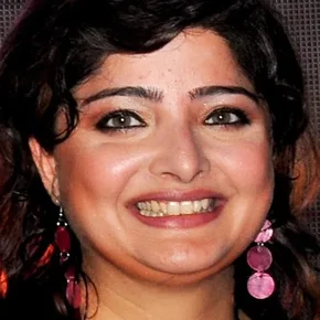 Photo star : Vasundhara Das