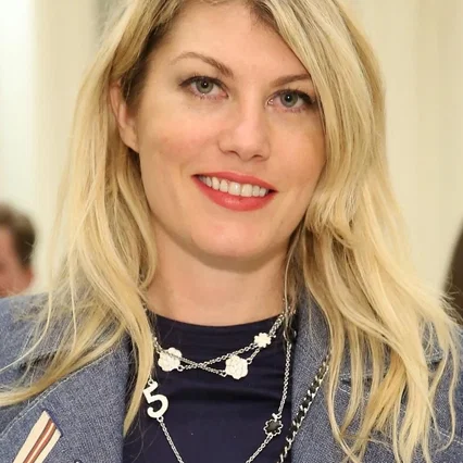  Meredith Ostrom
