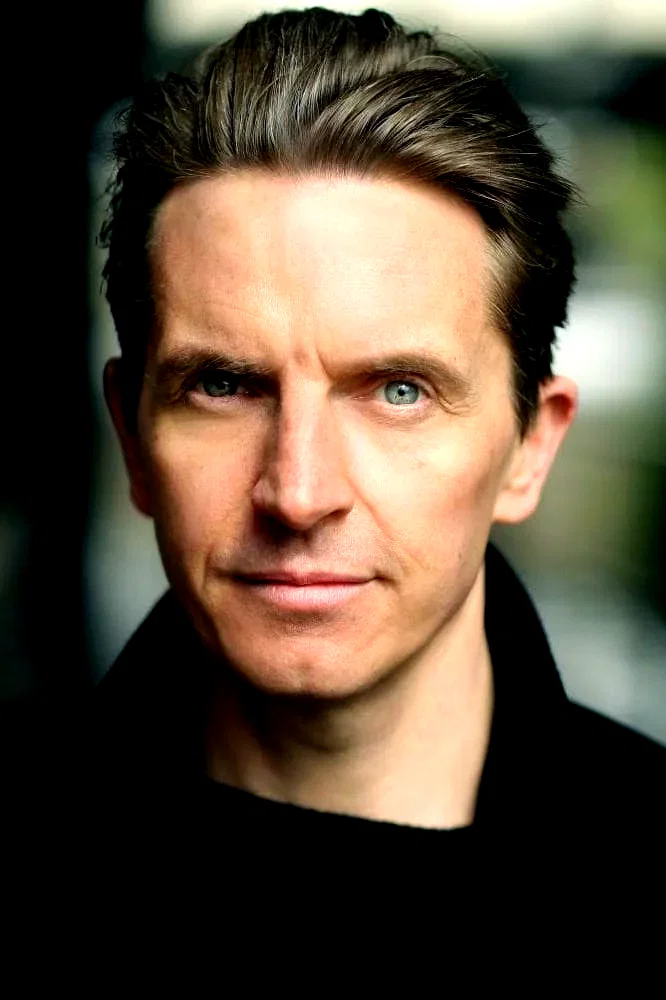  Oliver Ryan